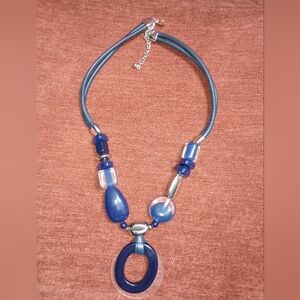 Elegant Blue and Silver Necklace NWOT